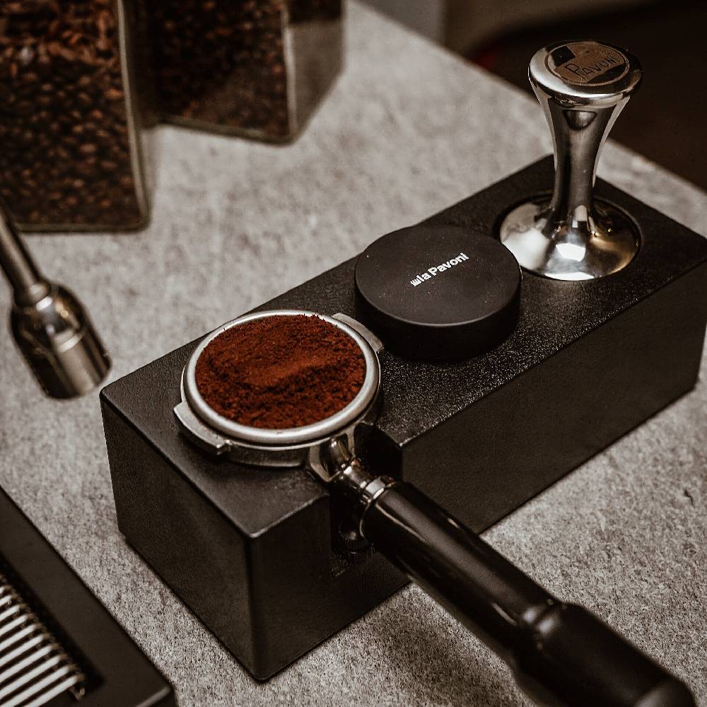 La Pavoni LIVELLATORE SEMIPRO NERO CON LOGO PER PORTAFILTRO MACCHINA SEMIPROFESSIONALE In Vendita