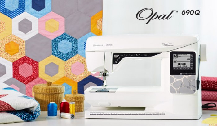 Shopty Macchina per cucire Husqvarna Viking Opal 690Q In Vendita
